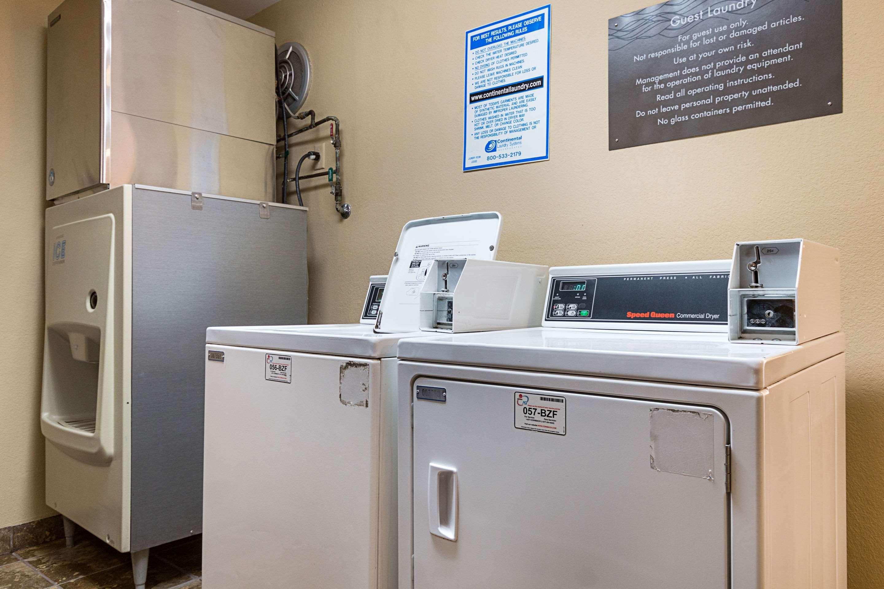 Quality Inn Parkersburg North-Vienna Экстерьер фото