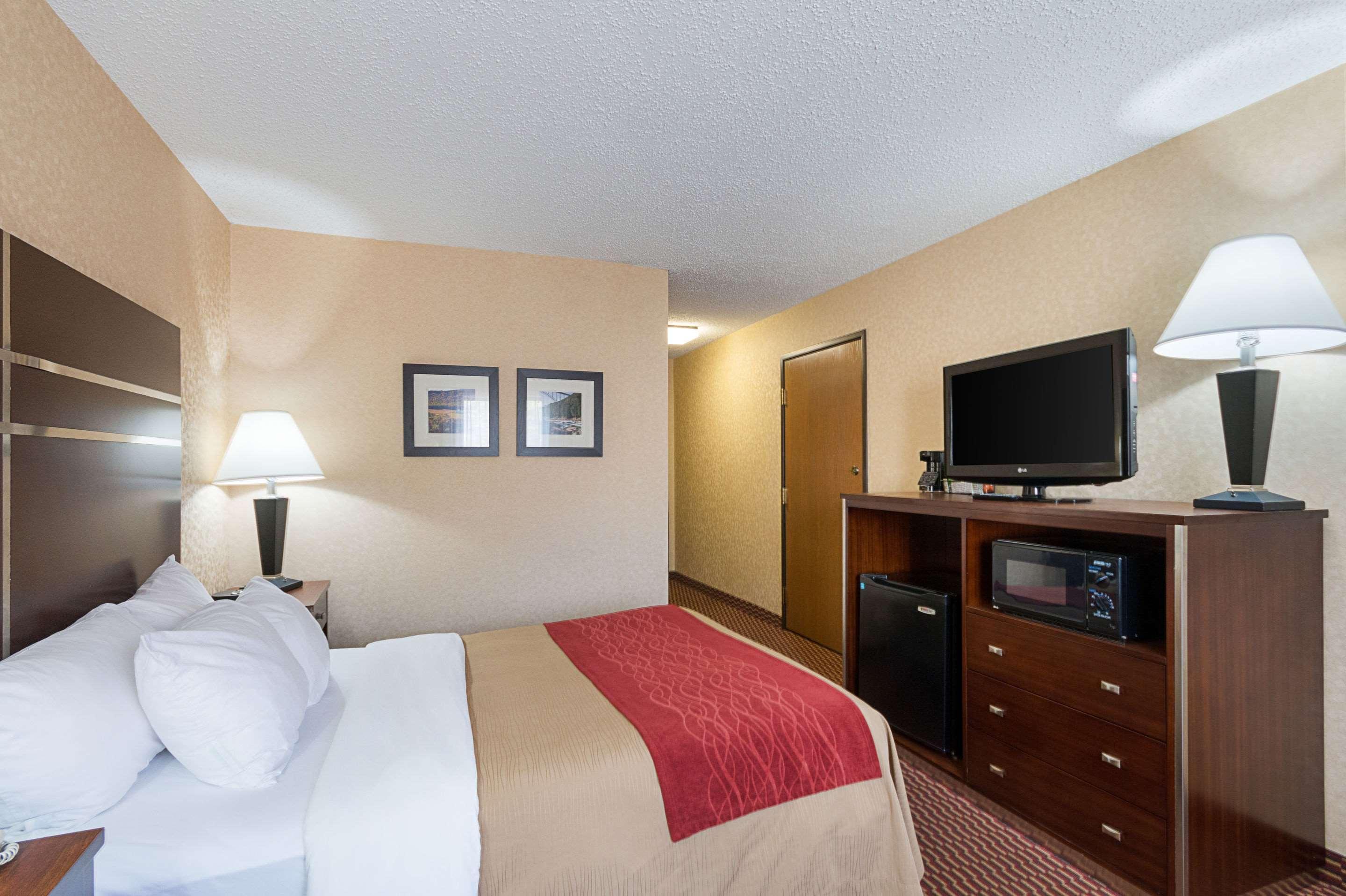 Quality Inn Parkersburg North-Vienna Экстерьер фото