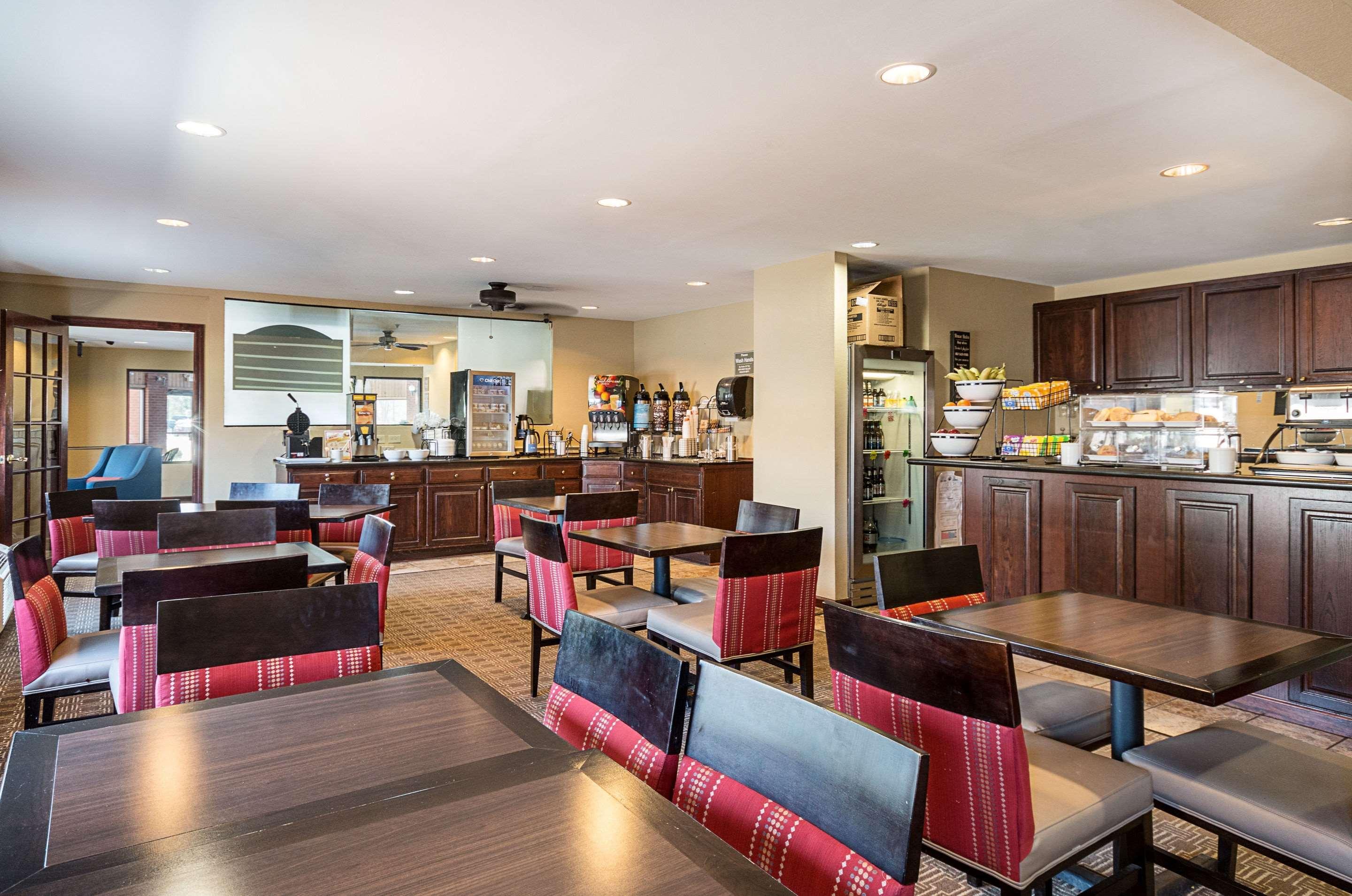 Quality Inn Parkersburg North-Vienna Экстерьер фото