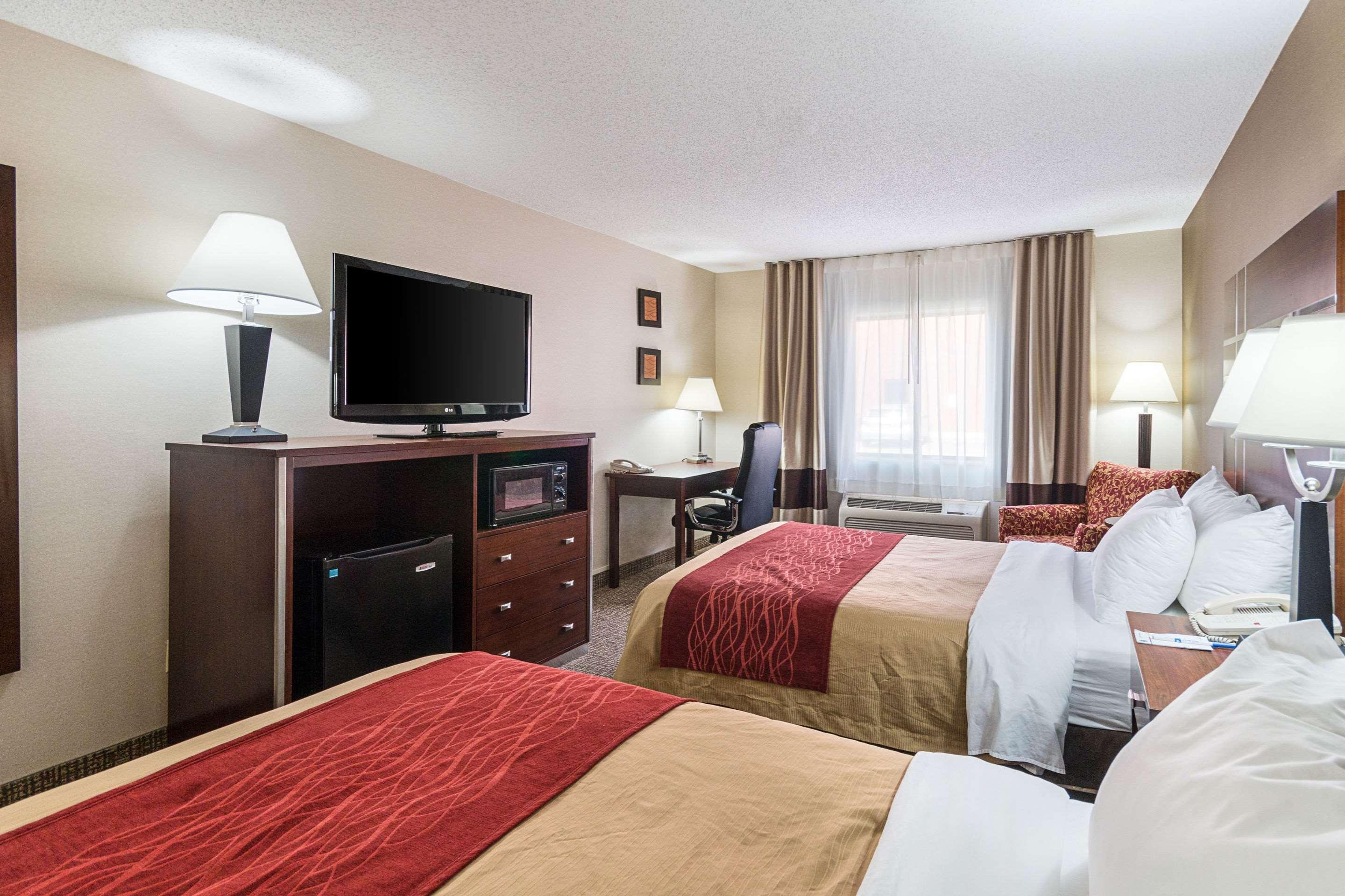 Quality Inn Parkersburg North-Vienna Экстерьер фото