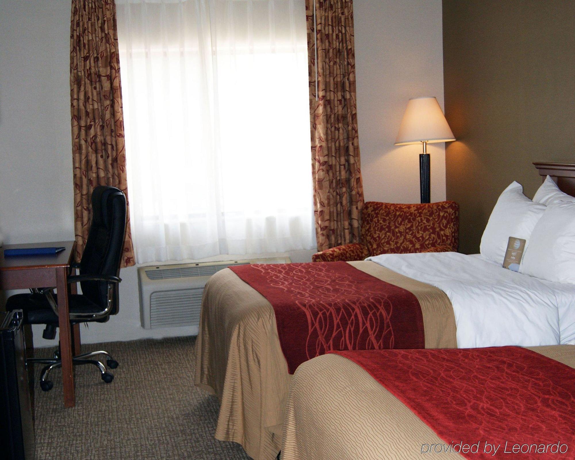 Quality Inn Parkersburg North-Vienna Экстерьер фото