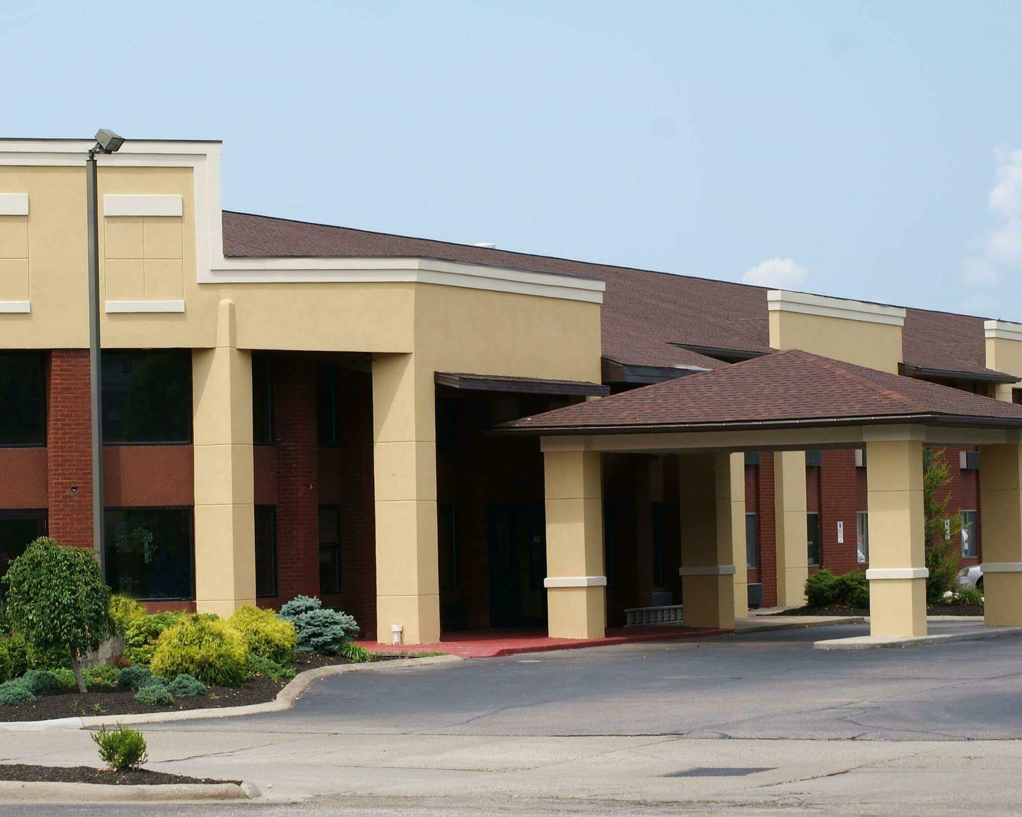 Quality Inn Parkersburg North-Vienna Экстерьер фото
